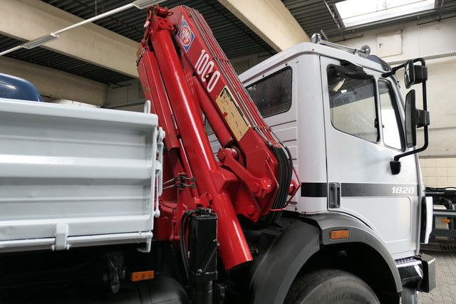 Mercedes-Benz 1820 AK 4x4, HMF 1003 K2, Allrad, AHK, Blattfed. - Tovornjak prekucnik, Tovornjak z dvigalom: slika 3 Mercedes-Benz 1820 AK 4x4, HMF 1003 K2, Allrad, AHK, Blattfed. - Tovornjak prekucnik, Tovornjak z dvigalom: slika 3