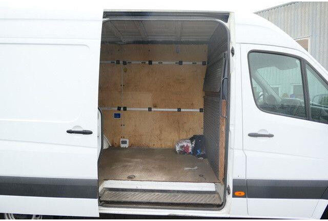 Mercedes-Benz 213 CDI Sprinter 4x2, Klima, 3. Sitz, Holzausbau - Mali kombi: slika 3 Mercedes-Benz 213 CDI Sprinter 4x2, Klima, 3. Sitz, Holzausbau - Mali kombi: slika 3