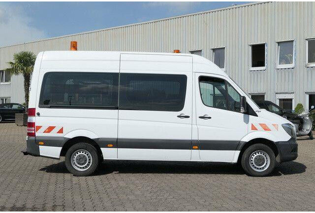 Mercedes-Benz 316 Sprinter/9 Sitze/AHK/Klima - Furgon: slika 2 Mercedes-Benz 316 Sprinter/9 Sitze/AHK/Klima - Furgon: slika 2
