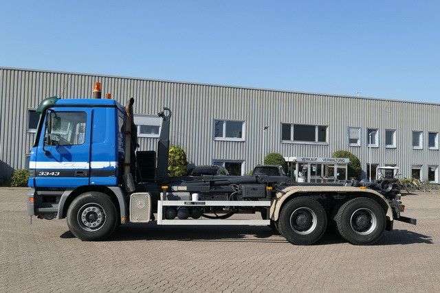 Mercedes-Benz 3343 Actros 6x4, Multilift LHS26056, Klima, AHK - Kotalni prekucni tovornjak: slika 4 Mercedes-Benz 3343 Actros 6x4, Multilift LHS26056, Klima, AHK - Kotalni prekucni tovornjak: slika 4