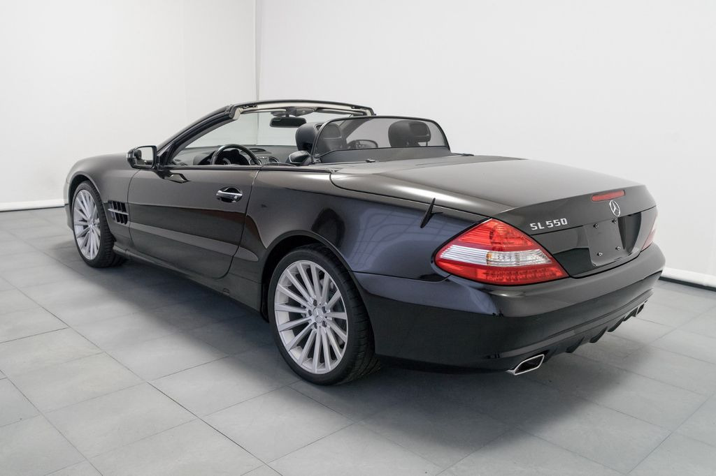 Mercedes-Benz SL 500/550, erst 39 Tkm., TOP Zustand/TÜV neu! - Avtomobil: slika 4 Mercedes-Benz SL 500/550, erst 39 Tkm., TOP Zustand/TÜV neu! - Avtomobil: slika 4