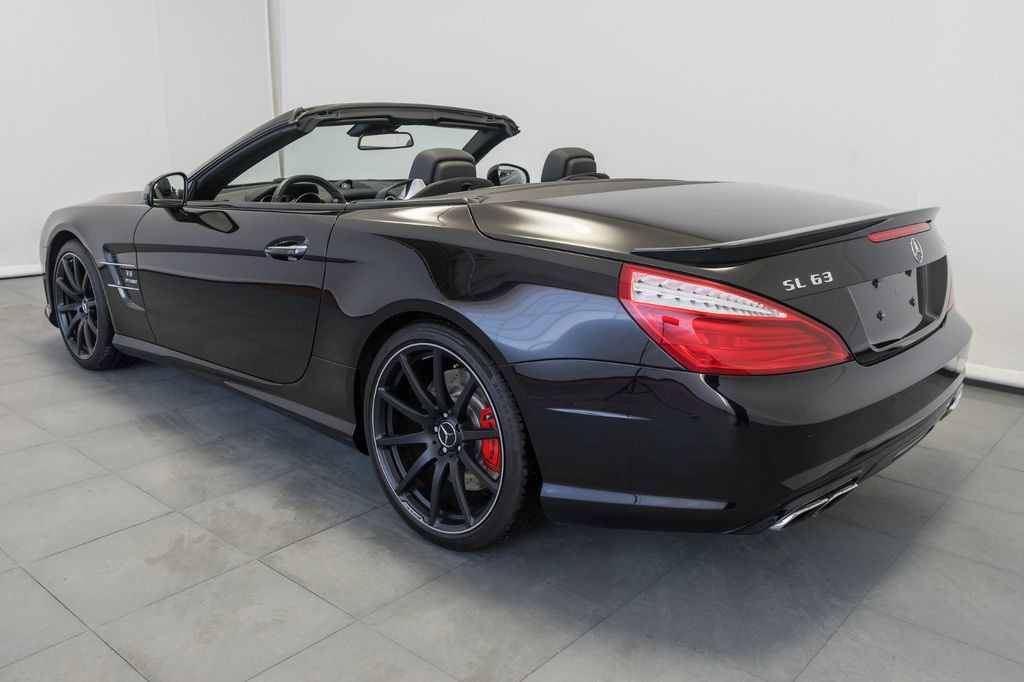 Mercedes-Benz SL 63 AMG/nur 19 Tkm./TÜV+Service neu! - Avtomobil: slika 2 Mercedes-Benz SL 63 AMG/nur 19 Tkm./TÜV+Service neu! - Avtomobil: slika 2