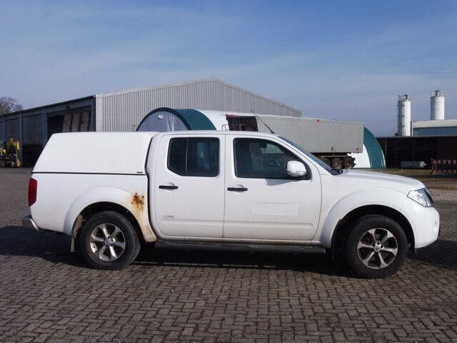Nissan Navara 2.5 Tdi 4x4, DOKA, Pickup, Klima, AHK - Dostavno vozilo s kesonom: slika 4 Nissan Navara 2.5 Tdi 4x4, DOKA, Pickup, Klima, AHK - Dostavno vozilo s kesonom: slika 4