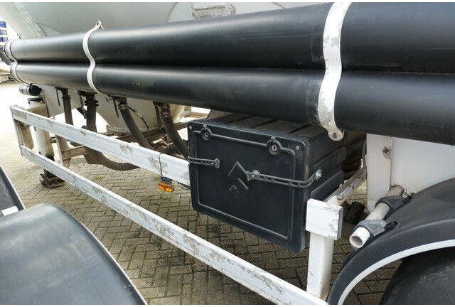 SPITZER SF 2743 PI, Zement, Alu-Felgen, 43m³, 1 Kammer - Polprikolica cisterna: slika 5 SPITZER SF 2743 PI, Zement, Alu-Felgen, 43m³, 1 Kammer - Polprikolica cisterna: slika 5