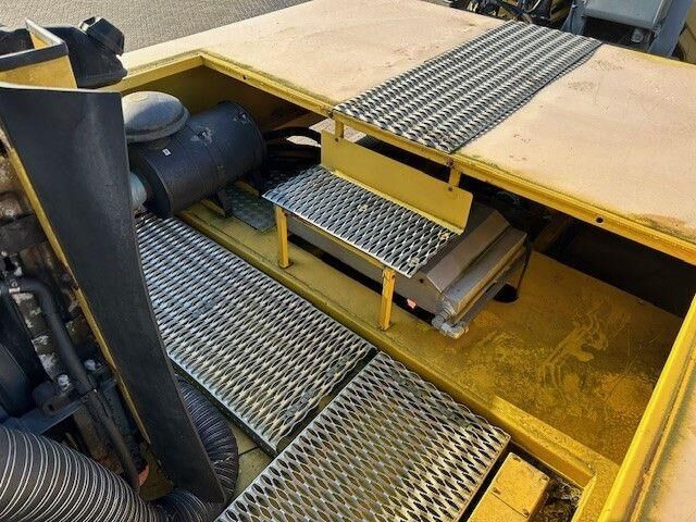 Schmidt CJS 914 Super, Kehrmaschine, Mercedes Motor - Vozilo za pometanje: slika 3 Schmidt CJS 914 Super, Kehrmaschine, Mercedes Motor - Vozilo za pometanje: slika 3