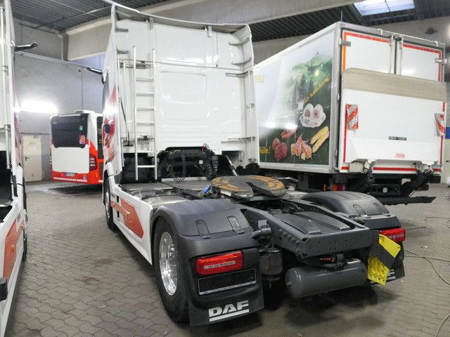 DAF XG 530 FT 4x2, Hydr., Klima, Alu-Felgen,Intarder - Vlačilec: slika 3 DAF XG 530 FT 4x2, Hydr., Klima, Alu-Felgen,Intarder - Vlačilec: slika 3