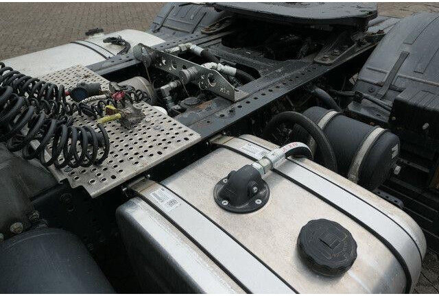 Vlačilec Iveco 460 Stralis 4x2, Kran HMF 1320K3, Hydr., Klima: slika 7