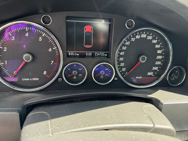 Volkswagen Touareg 3.2 V6/ GETRIEBESCHADEN /Motor läuft! - SUV: slika 5 Volkswagen Touareg 3.2 V6/ GETRIEBESCHADEN /Motor läuft! - SUV: slika 5