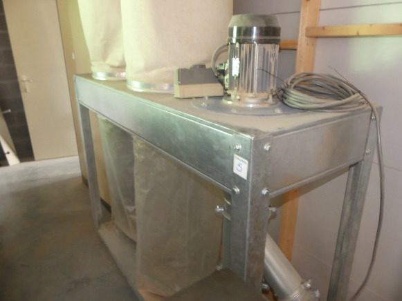 Aspiration 2 sacs sur châssis Marque et modèle inconnu - HVAC oprema: slika 4 Aspiration 2 sacs sur châssis Marque et modèle inconnu - HVAC oprema: slika 4