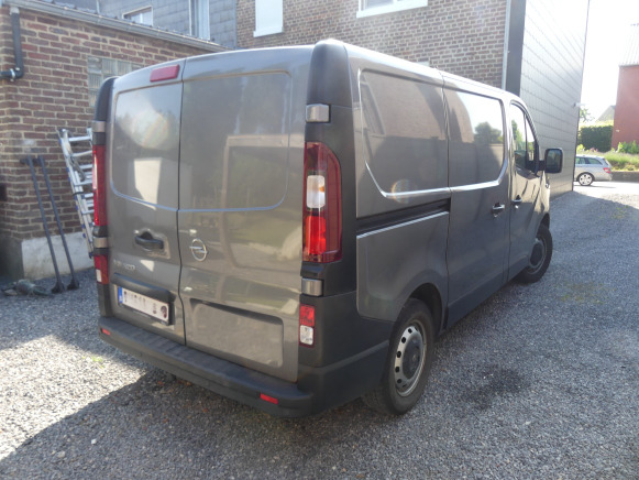 Camionnette Opel Vivaro (2018-122.114 km-VIN:WOVF7G60XJV634111) - Avtomobil: slika 4 Camionnette Opel Vivaro (2018-122.114 km-VIN:WOVF7G60XJV634111) - Avtomobil: slika 4