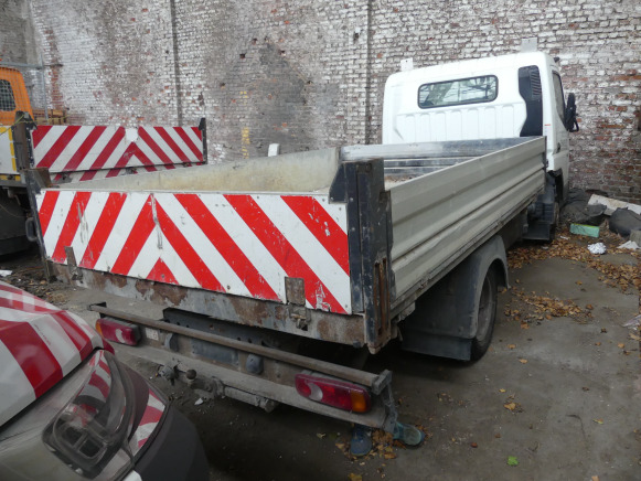 Camionnette tri-benne basculante Mitsubishi Canter (2009-121.930 km) - Tovornjak prekucnik: slika 3 Camionnette tri-benne basculante Mitsubishi Canter (2009-121.930 km) - Tovornjak prekucnik: slika 3