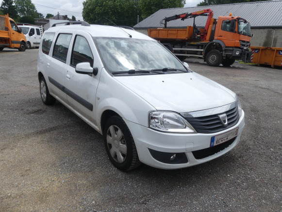 REF:1RFU370 - Voiture Dacia Logan Break SD (2012-63.842 km) - Avtomobil: slika 2 REF:1RFU370 - Voiture Dacia Logan Break SD (2012-63.842 km) - Avtomobil: slika 2