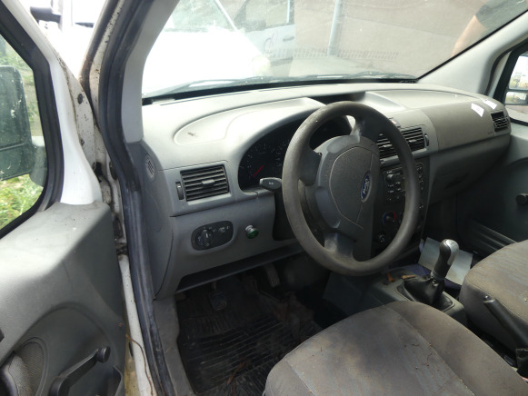 REF:immatriculé sous : TRF-384 - Voiture Ford Tourneo Connect - Dostavno vozilo z dvojno kabino: slika 4 REF:immatriculé sous : TRF-384 - Voiture Ford Tourneo Connect - Dostavno vozilo z dvojno kabino: slika 4