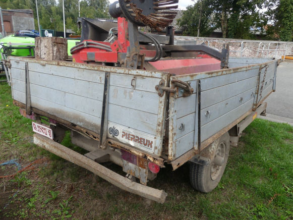 Remorque agricole 1 essieu marque et modèle inconnu - Plato/ Tovorna prikolica: slika 5 Remorque agricole 1 essieu marque et modèle inconnu - Plato/ Tovorna prikolica: slika 5