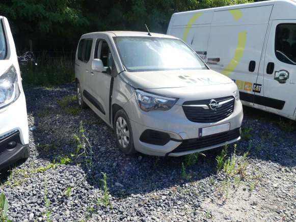 Voiture Opel Combo LIFE (2020-164.299 km-VIN:WOVECYHYLJ618520) - Dostavno vozilo z dvojno kabino: slika 2 Voiture Opel Combo LIFE (2020-164.299 km-VIN:WOVECYHYLJ618520) - Dostavno vozilo z dvojno kabino: slika 2