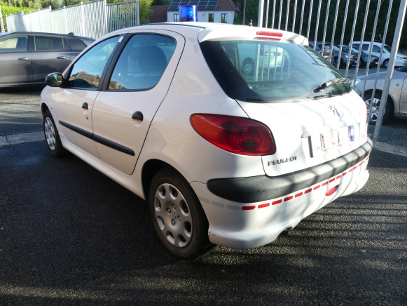 Voiture Peugeot 206 (2006-87.764 km) - Avtomobil: slika 4 Voiture Peugeot 206 (2006-87.764 km) - Avtomobil: slika 4