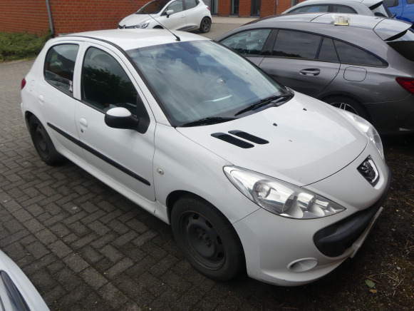 Voiture Peugeot 206+ (2010-119.445 km) - Avtomobil: slika 1 Voiture Peugeot 206+ (2010-119.445 km) - Avtomobil: slika 1
