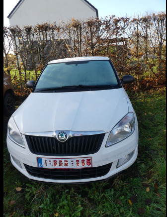 Voiture Skoda Fabia (2011-142449km-VIN:TMBEN65J1B3190467) - Avtomobil: slika 4 Voiture Skoda Fabia (2011-142449km-VIN:TMBEN65J1B3190467) - Avtomobil: slika 4