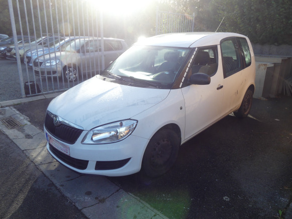 Voiture Skoda Roomster (2010-118.919 km) - Avtomobil: slika 1 Voiture Skoda Roomster (2010-118.919 km) - Avtomobil: slika 1