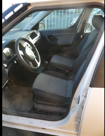 Voiture Skoda Roomster (2010-118.919 km) - Avtomobil: slika 5 Voiture Skoda Roomster (2010-118.919 km) - Avtomobil: slika 5