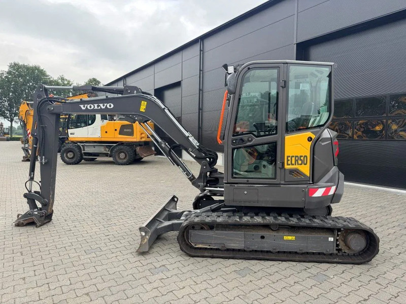 Volvo ECR50F 2022 3300 uur !! - Bager goseničar: slika 1 Volvo ECR50F 2022 3300 uur !! - Bager goseničar: slika 1