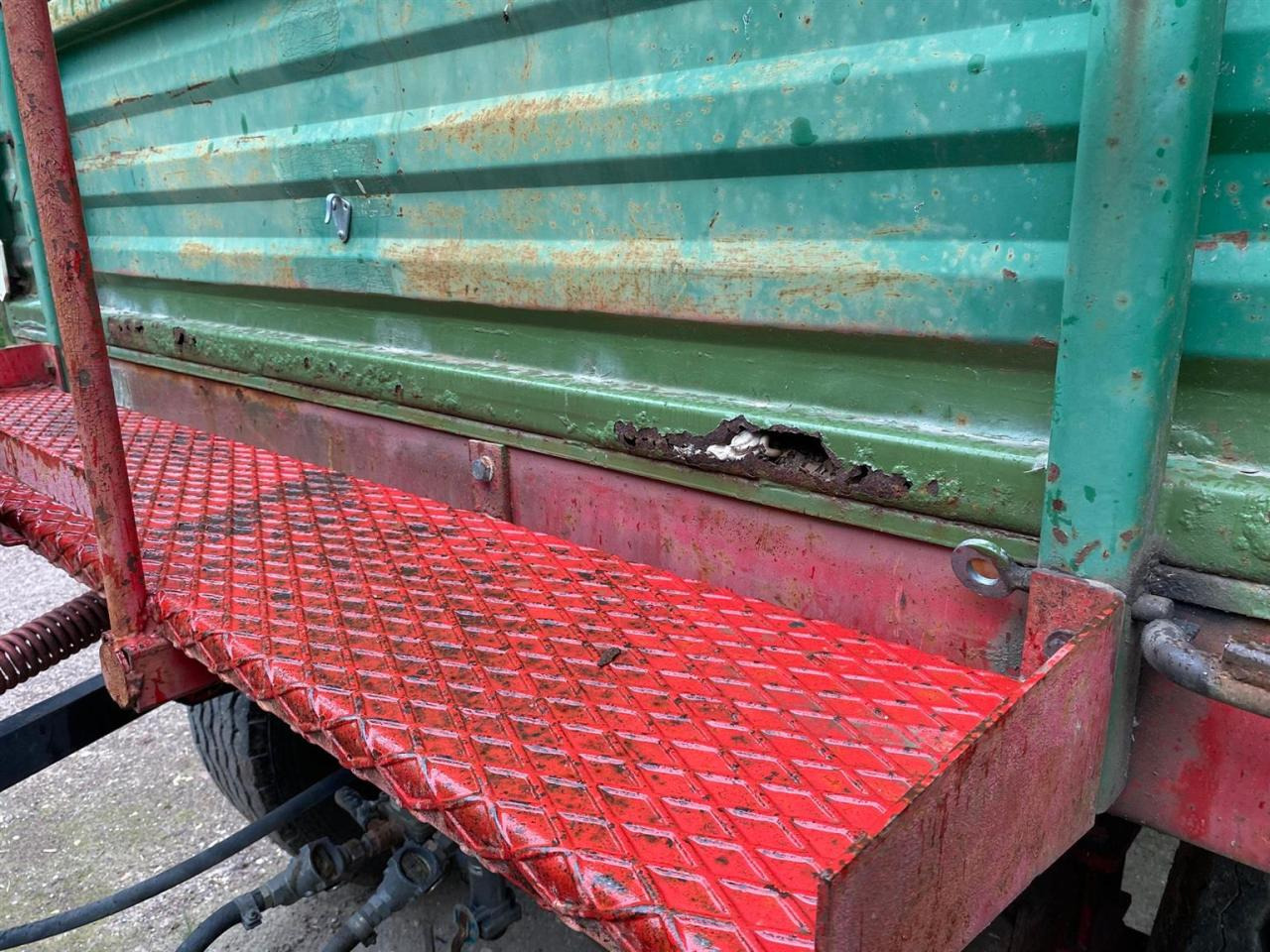 Agromet T-149 - Kiper prikolica: slika 4 Agromet T-149 - Kiper prikolica: slika 4