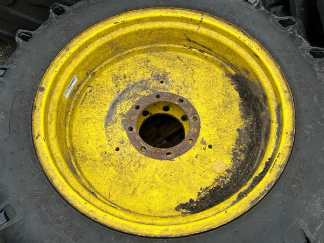 BKT 12.4-32 - Guma za Kmetijski stroj: slika 2 BKT 12.4-32 - Guma za Kmetijski stroj: slika 2