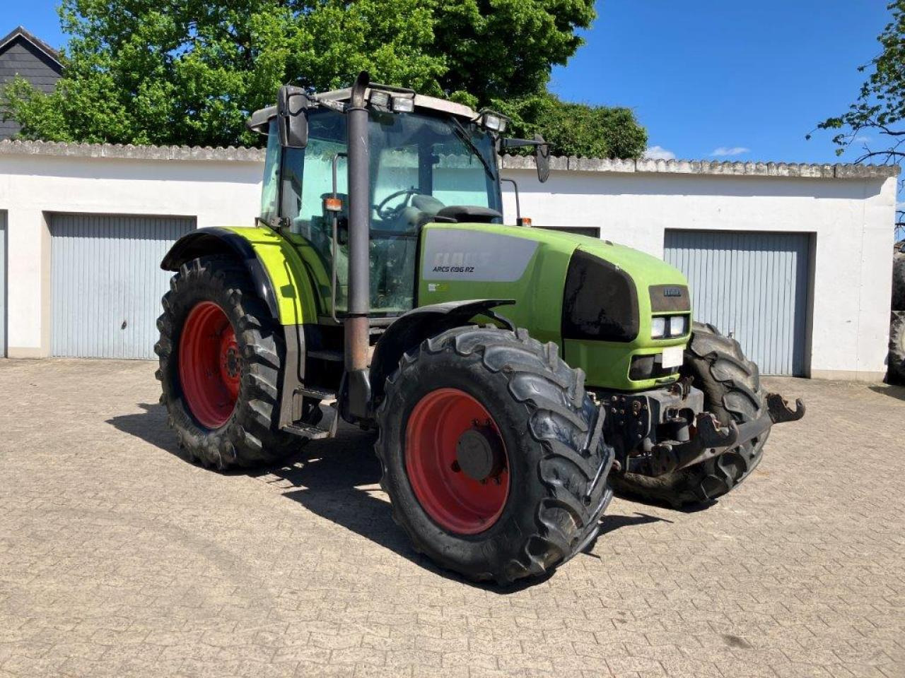 CLAAS Ares 696 - Traktor: slika 1 CLAAS Ares 696 - Traktor: slika 1