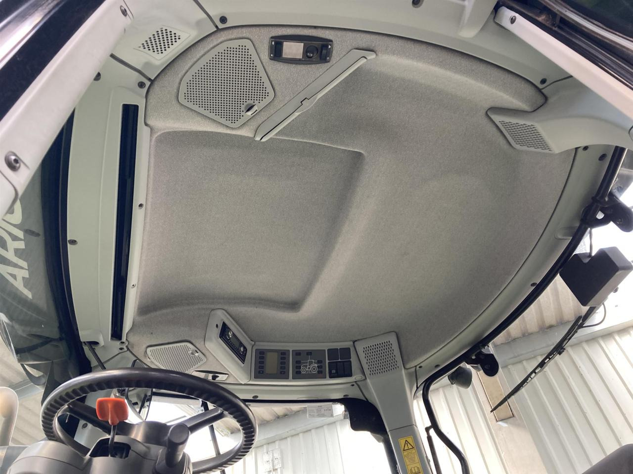 Traktor CLAAS Arion 640: slika 9
