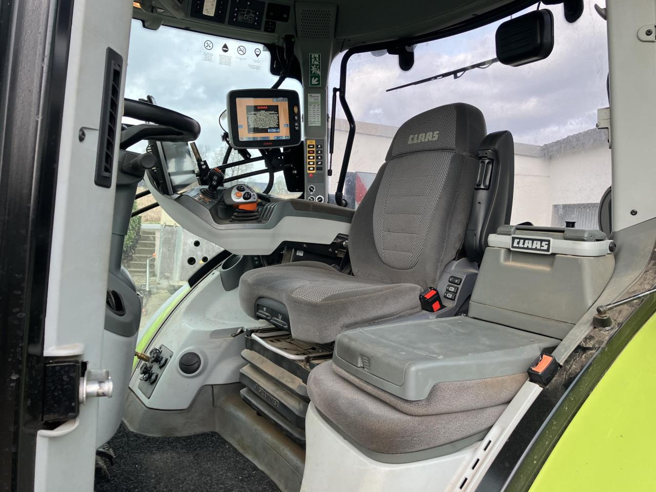 Traktor CLAAS Arion 660 C Matic: slika 12