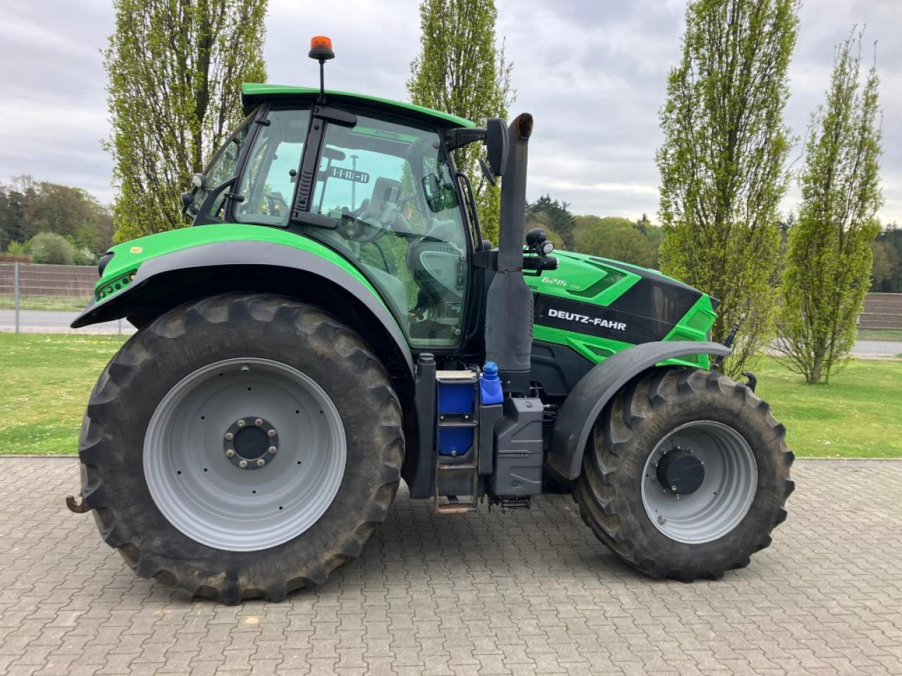 Deutz-Fahr 6215 TTV - Traktor: slika 3 Deutz-Fahr 6215 TTV - Traktor: slika 3