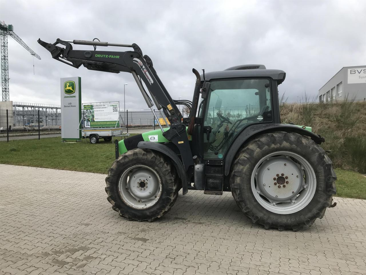 Deutz-Fahr Agrofarm 420 - Traktor: slika 1 Deutz-Fahr Agrofarm 420 - Traktor: slika 1