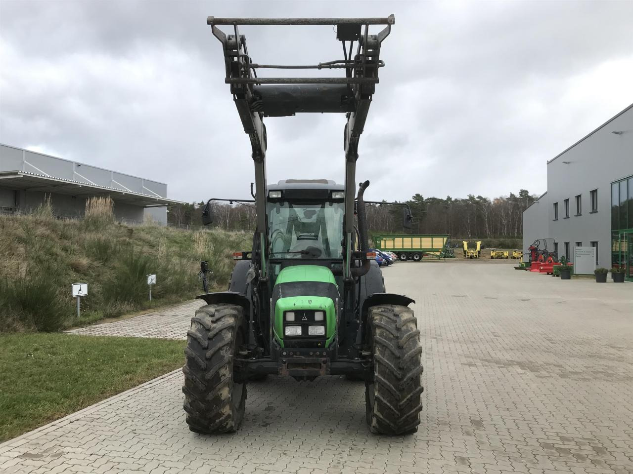 Deutz-Fahr Agrofarm 420 - Traktor: slika 3 Deutz-Fahr Agrofarm 420 - Traktor: slika 3