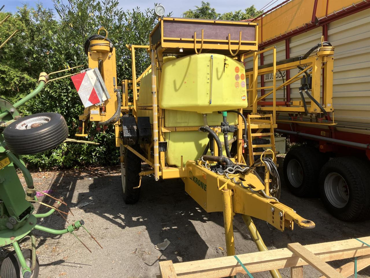 Dubex Junior 2500-27 - Vlečna škropilnica: slika 2 Dubex Junior 2500-27 - Vlečna škropilnica: slika 2