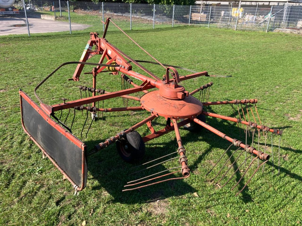 Fella TS 325 - Obračalnik/ Zgrabljalnik: slika 2 Fella TS 325 - Obračalnik/ Zgrabljalnik: slika 2