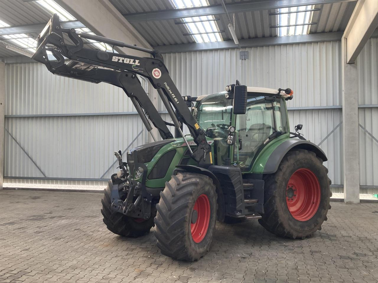 Fendt 516 Vario Profi - Traktor: slika 1 Fendt 516 Vario Profi - Traktor: slika 1