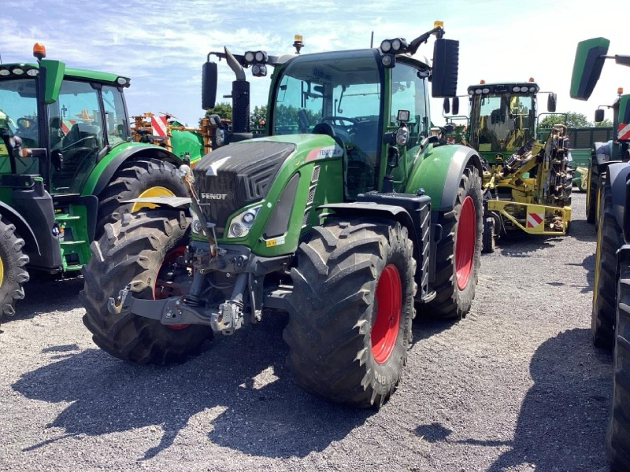 Fendt 720 Vario Profi Plus - Traktor: slika 1 Fendt 720 Vario Profi Plus - Traktor: slika 1