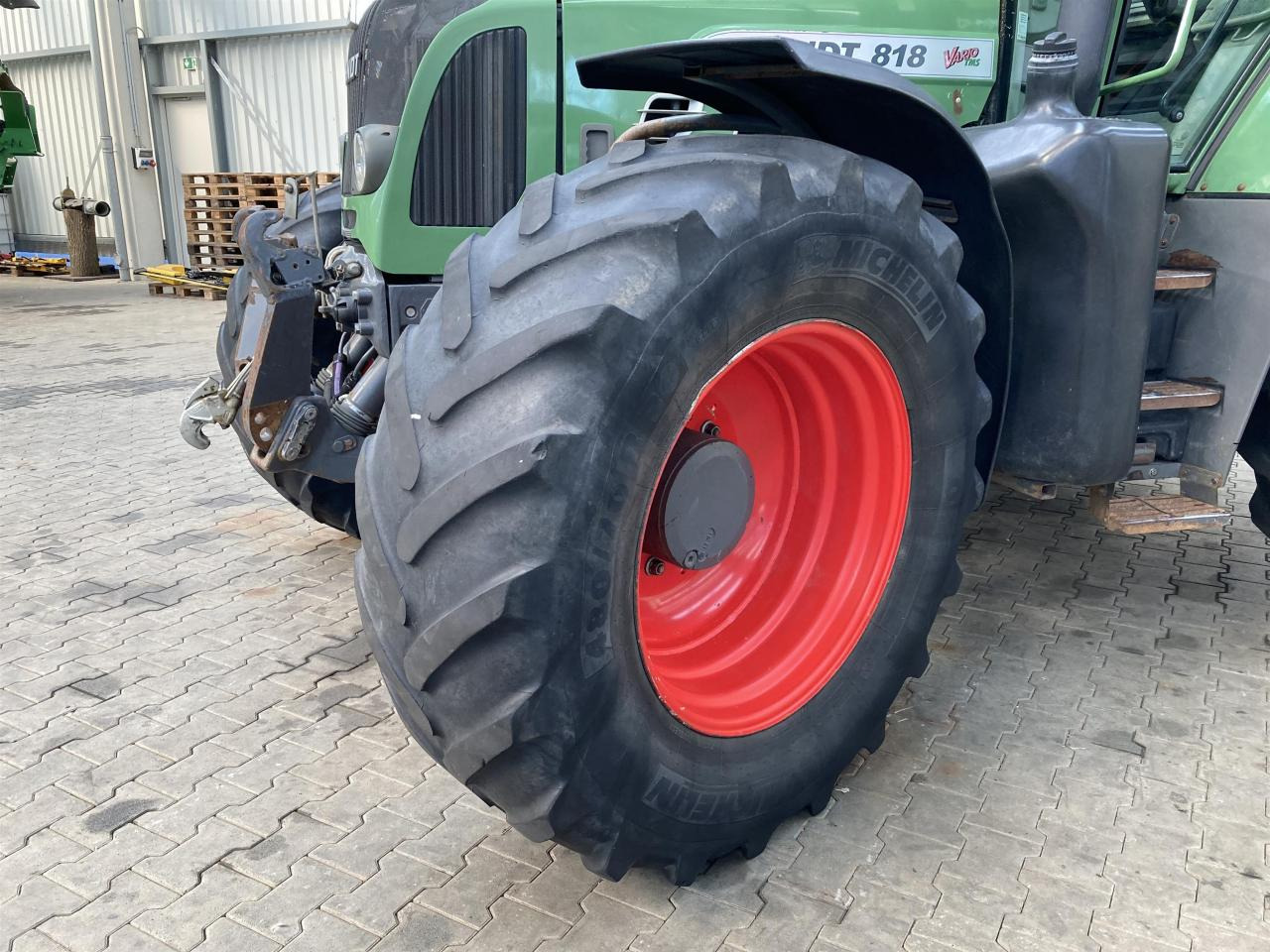 Fendt 818 Vario TMS - Traktor: slika 2 Fendt 818 Vario TMS - Traktor: slika 2