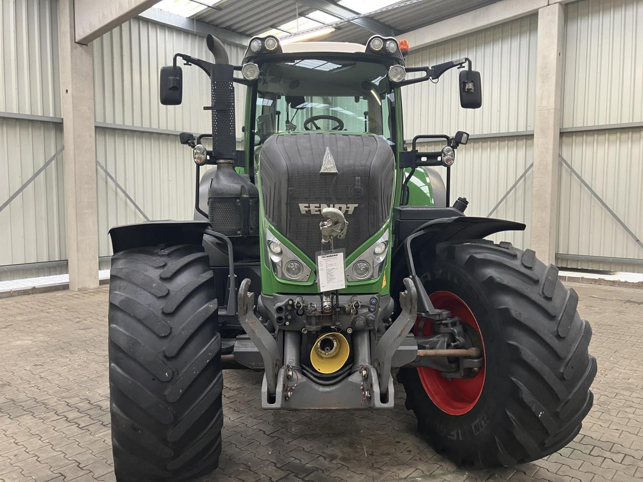 Fendt 826 Vario ProfiPlus - Traktor: slika 3 Fendt 826 Vario ProfiPlus - Traktor: slika 3