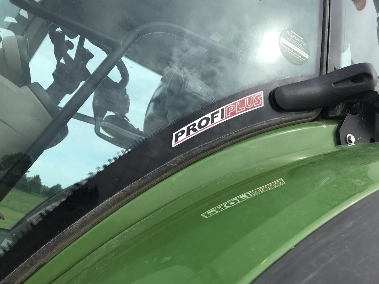 Fendt 828 Vario Profi Plus - Traktor: slika 4 Fendt 828 Vario Profi Plus - Traktor: slika 4