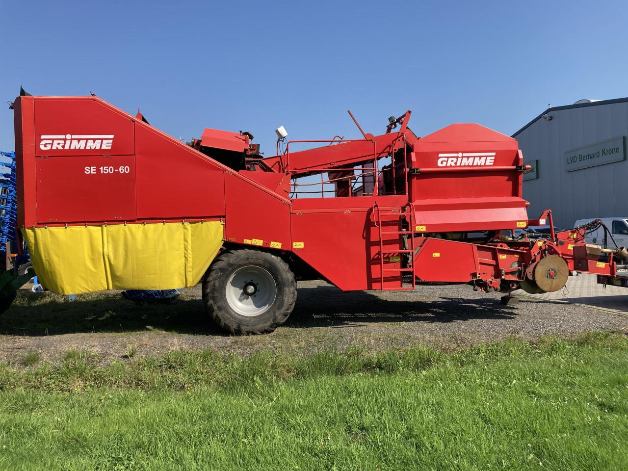 Grimme SE 150-60 - Kombajn za krompir: slika 1 Grimme SE 150-60 - Kombajn za krompir: slika 1