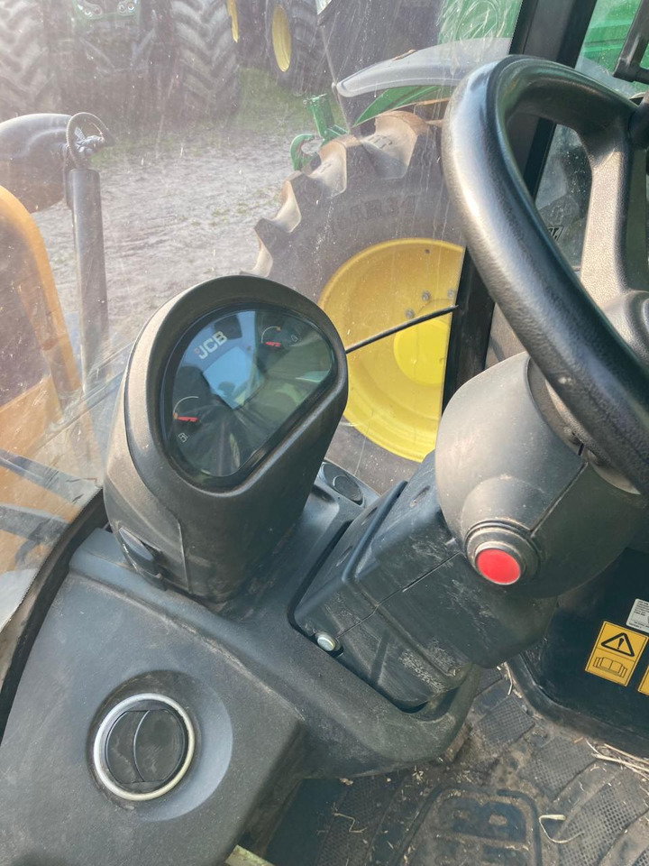 JCB TM 220 - Teleskopski viličar: slika 3 JCB TM 220 - Teleskopski viličar: slika 3