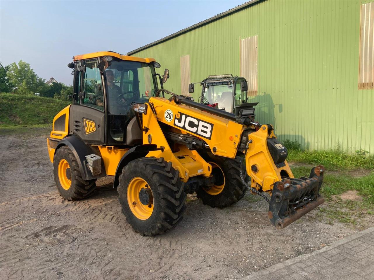 JCB TM 220 - Teleskopski viličar: slika 1 JCB TM 220 - Teleskopski viličar: slika 1
