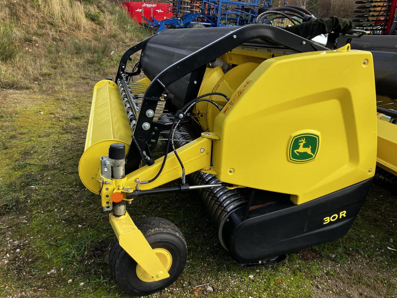 John Deere 30R - Priključek za kombajn za krmo: slika 3 John Deere 30R - Priključek za kombajn za krmo: slika 3