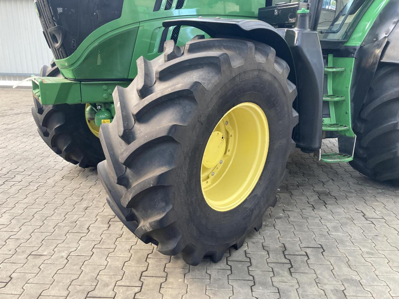 John Deere 6170R - Traktor: slika 2 John Deere 6170R - Traktor: slika 2