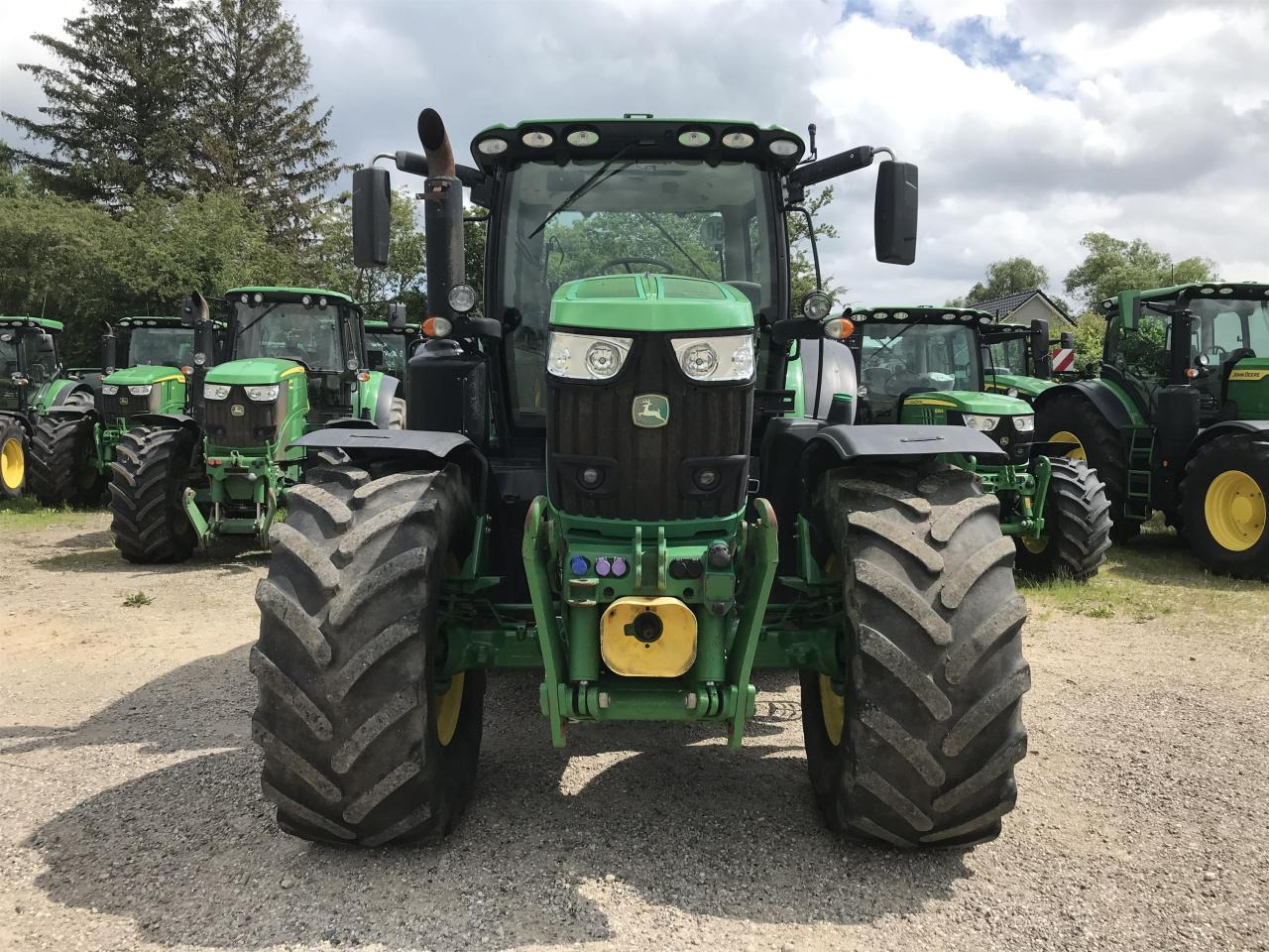 John Deere 6215R - Traktor: slika 3 John Deere 6215R - Traktor: slika 3