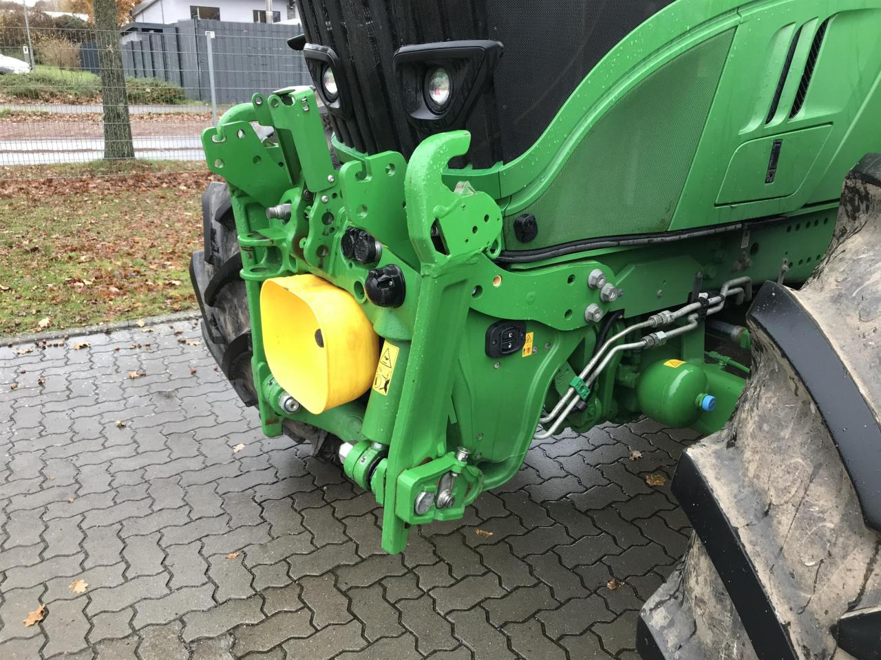 John Deere 6215R - Traktor: slika 4 John Deere 6215R - Traktor: slika 4