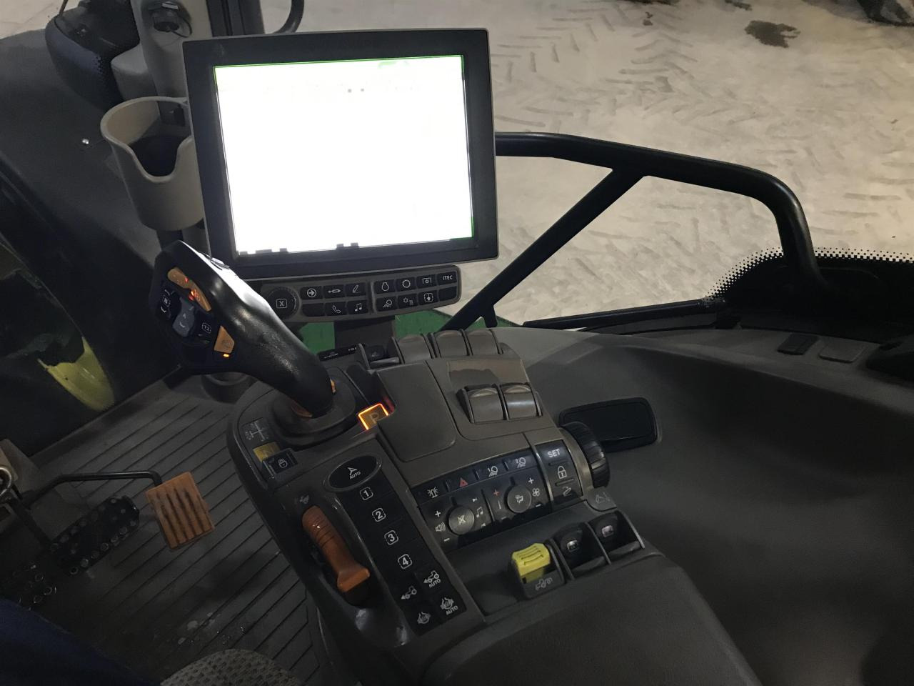 Traktor John Deere 6250R: slika 9