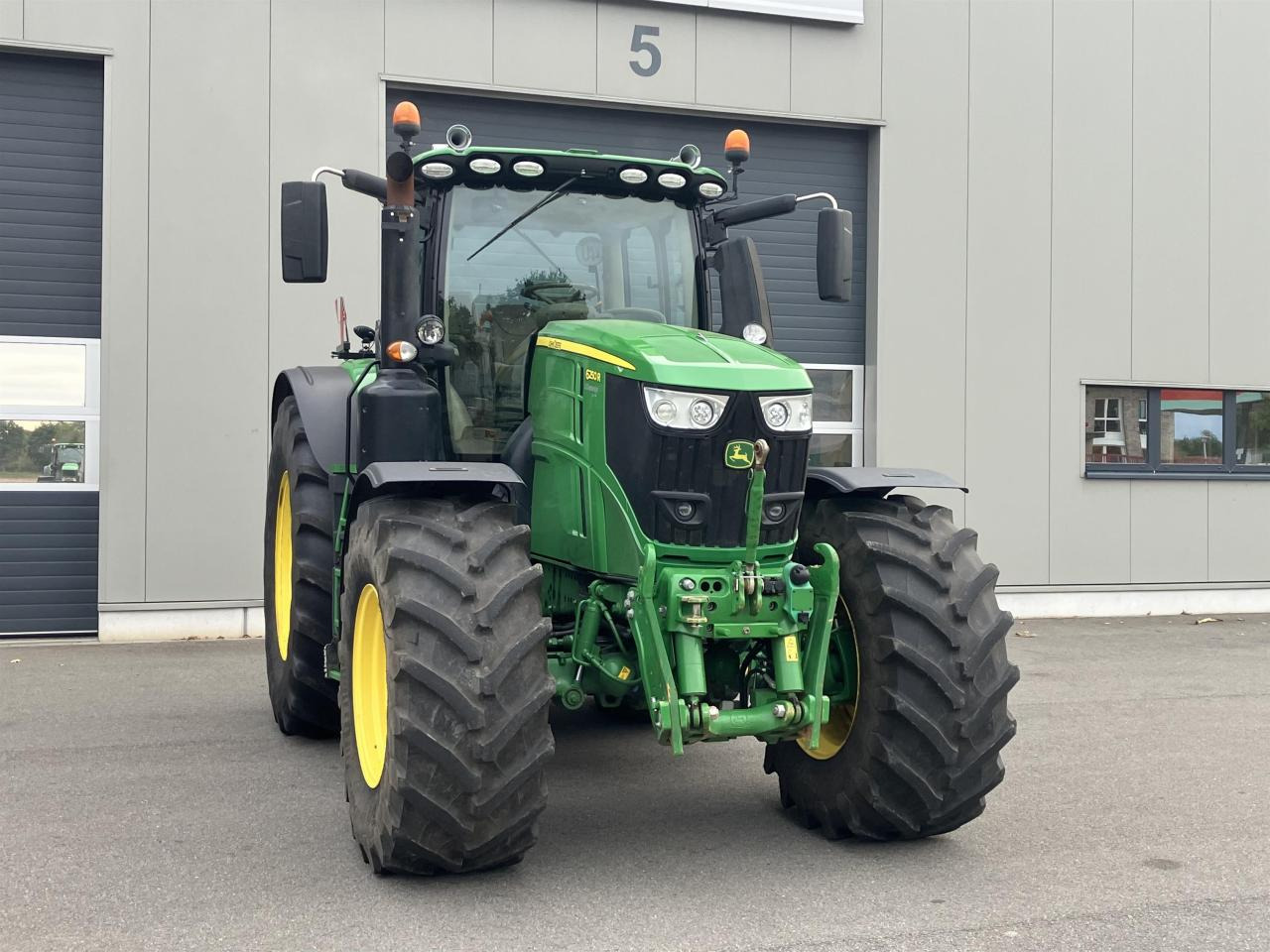 John Deere 6250R - Traktor: slika 3 John Deere 6250R - Traktor: slika 3