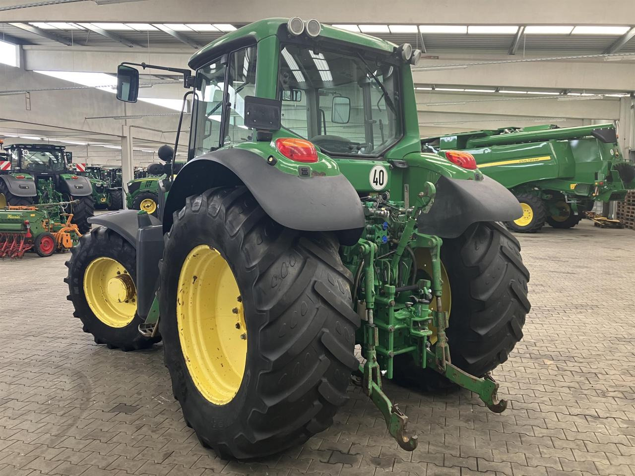 John Deere 6830 Premium - Traktor: slika 4 John Deere 6830 Premium - Traktor: slika 4